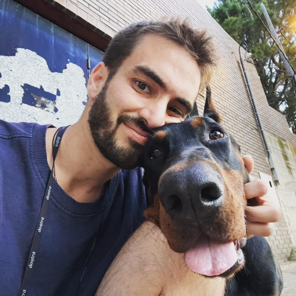 adiestrador de perros en hospitalet_dia internacional del perro